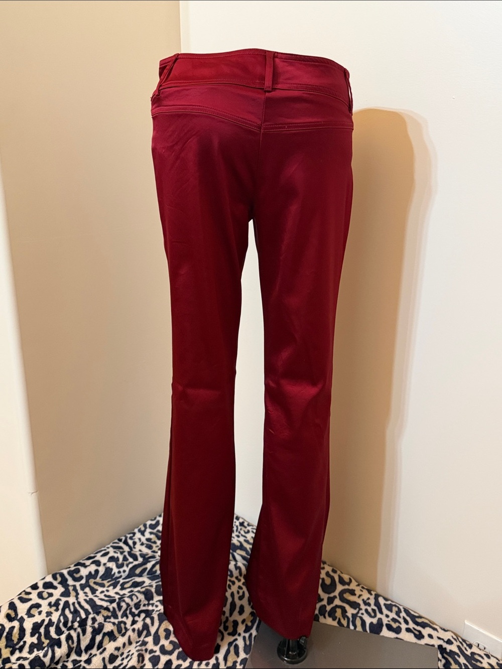 Cache Flared Burgundy Shiny Satin Finish Pants. Stretchable. Size 6 - Picture 2 of 5